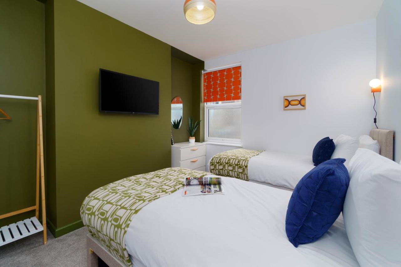 Apartment Two - Private Car Park, Comfortable And Well Equipped - By Ocean City Retreats Plymouth Dış mekan fotoğraf