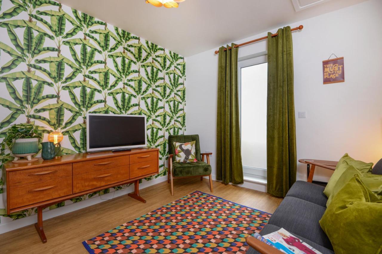 Apartment Two - Private Car Park, Comfortable And Well Equipped - By Ocean City Retreats Plymouth Dış mekan fotoğraf