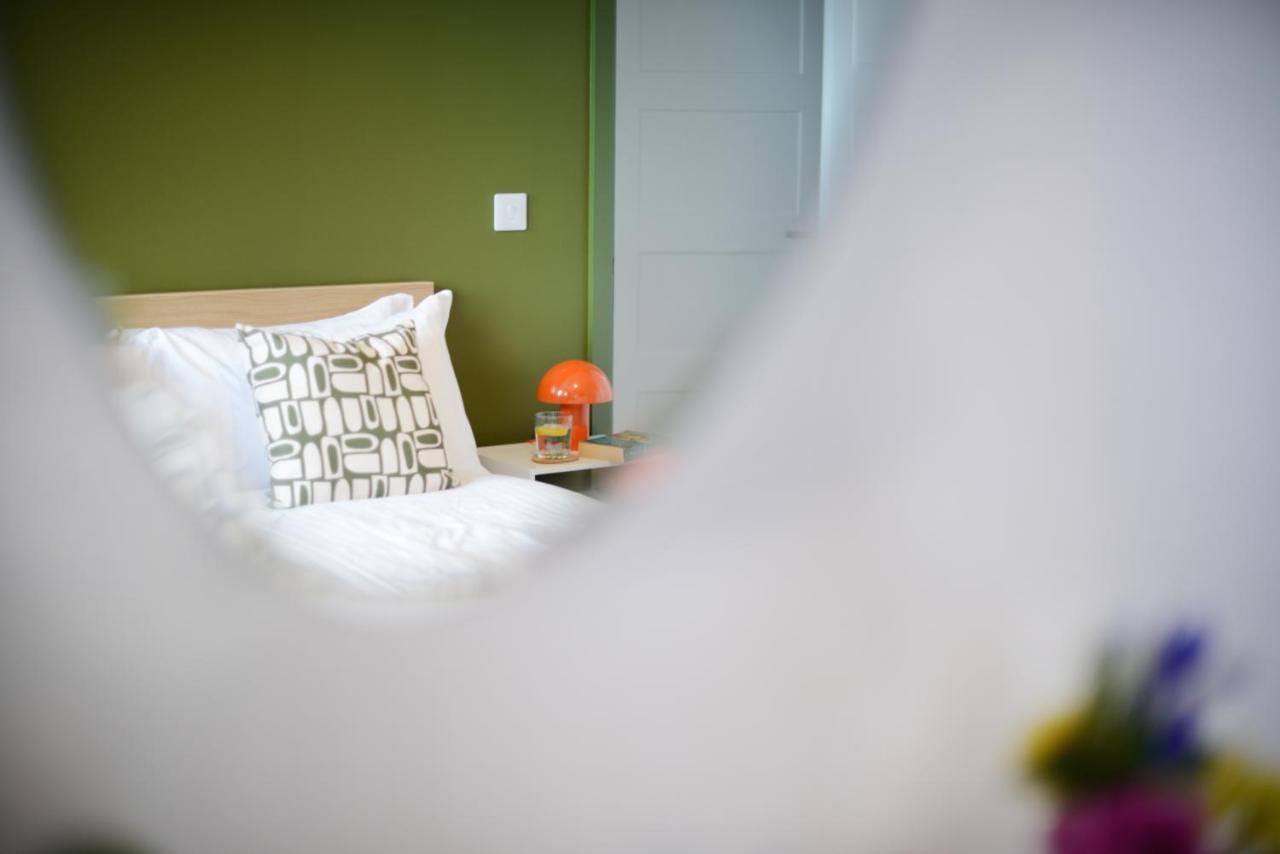 Apartment Two - Private Car Park, Comfortable And Well Equipped - By Ocean City Retreats Plymouth Dış mekan fotoğraf