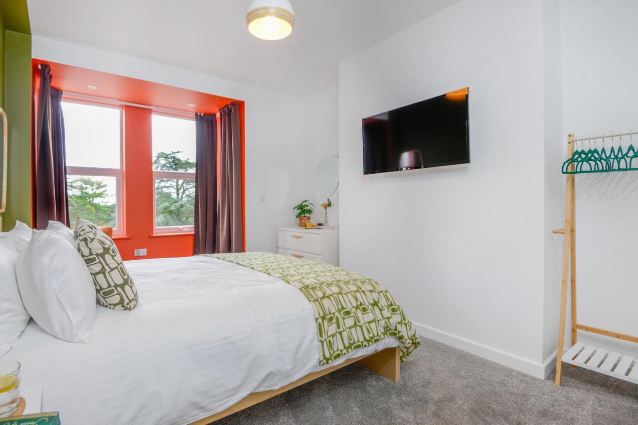 Apartment Two - Private Car Park, Comfortable And Well Equipped - By Ocean City Retreats Plymouth Dış mekan fotoğraf